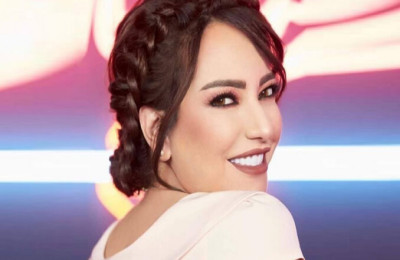 الفنانة امل عرفة